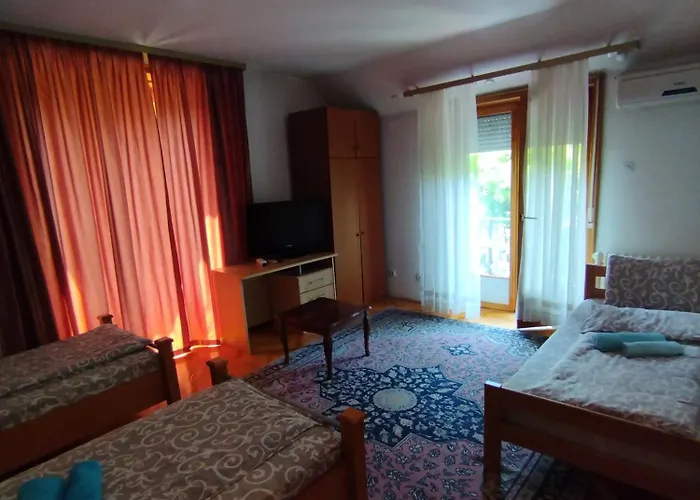 فندق مبيت وإفطار Marko 3*